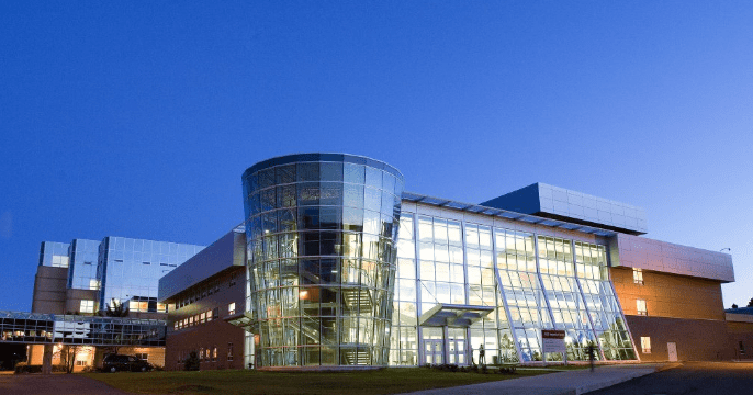 بهترین دانشگاه های داروسازی کانادا ۲۰۲۵